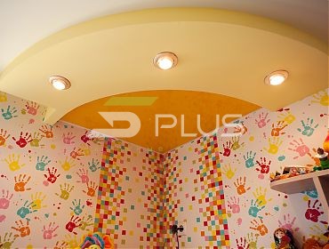 Яркий натяжной потолок в детской - Фото 5plus ракурс 1
