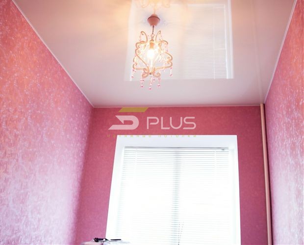 Светло-розовый потолок в кабинете | Портфолио 5Plus | Киев ⋆ Днепр ⋆