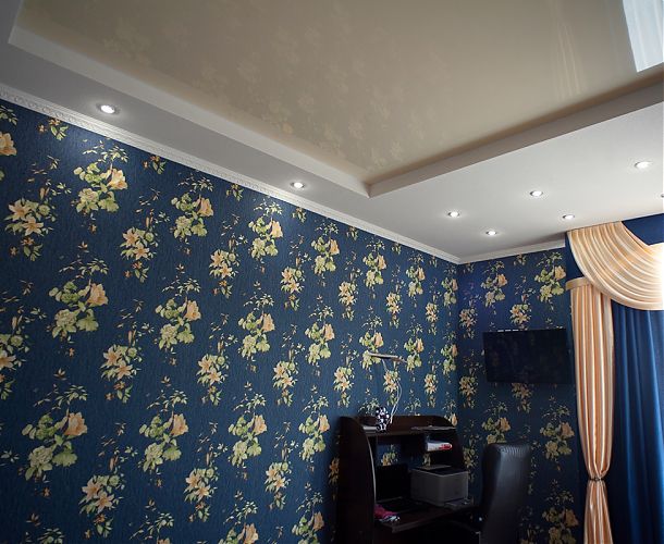 Нежно-бежевый натяжной потолок | Портфолио 5Plus | Киев ⋆ Днепр ⋆