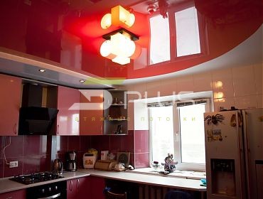 Натяжна стеля на кухні комбінація кольору - Фото 5plus ракурс 1
