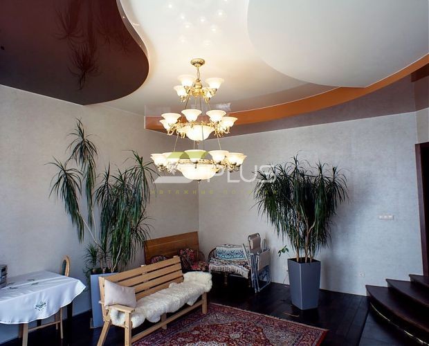 Многоуровневый натяжной потолок в гостиной | Портфолио 5Plus | Киев ⋆ Днепр ⋆