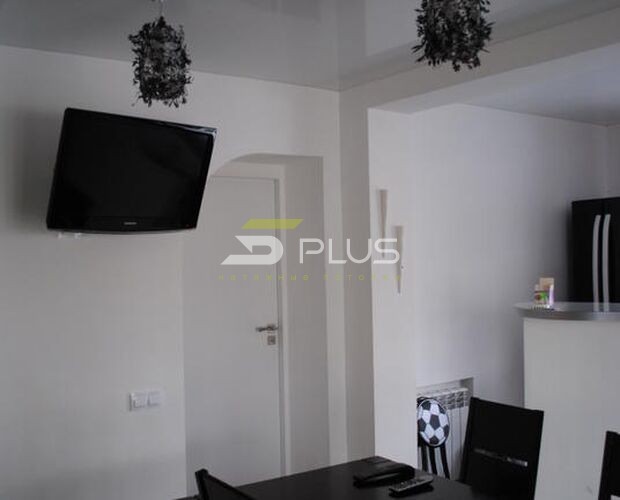 Натяжной потолок на кухне со столовой | Портфолио 5Plus | Киев ⋆ Днепр ⋆