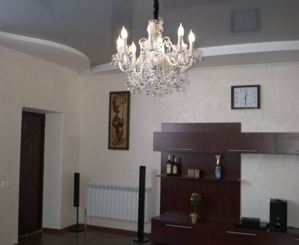 Натяжной потолок в холле загородного дома | Портфолио 5Plus | Киев ⋆ Днепр ⋆