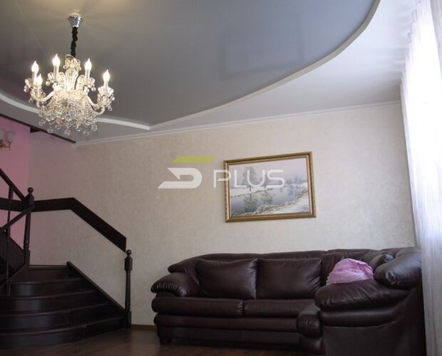 Натяжной потолок в холле загородного дома | Портфолио 5Plus | Киев ⋆ Днепр ⋆