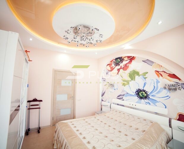 Нежный натяжной потолок в спальне | Портфолио 5Plus | Киев ⋆ Днепр ⋆