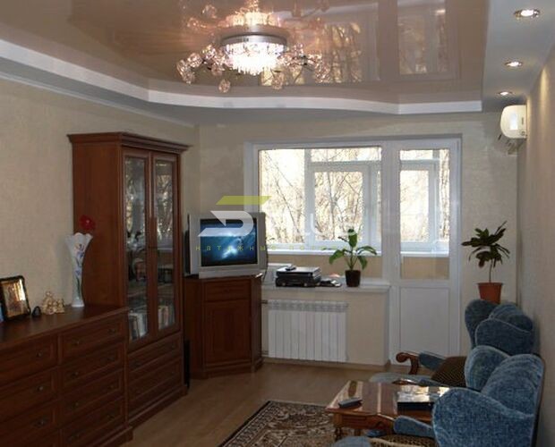 Элегантный натяжной потолок в зале | Портфолио 5Plus | Киев ⋆ Днепр ⋆