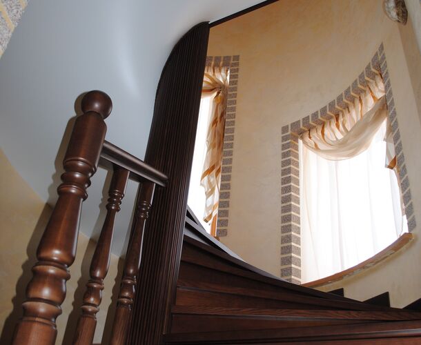 Натяжной потолок под лестницей | Портфолио 5Plus | Киев ⋆ Днепр ⋆