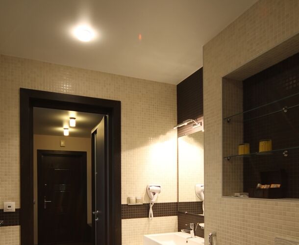 Классический натяжной потолок для Bartolomeo  | Портфолио 5Plus | Киев ⋆ Днепр ⋆