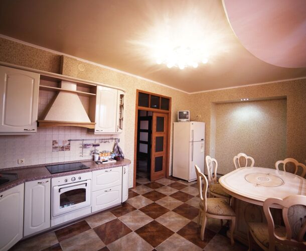 Гармоничный натяжной потолок на кухне | Портфолио 5Plus | Киев ⋆ Днепр ⋆