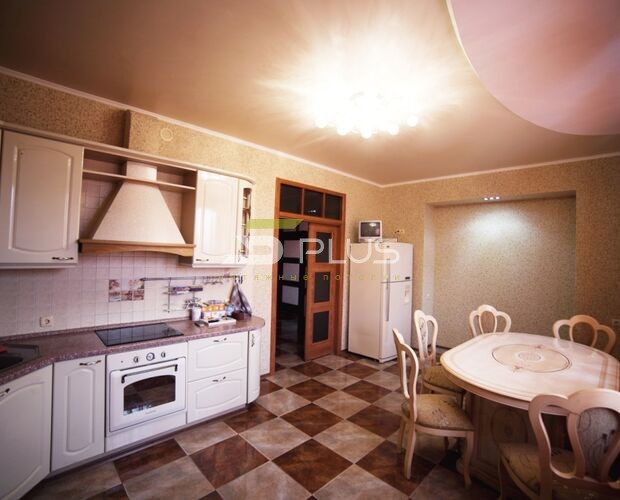 Гармоничный натяжной потолок на кухне | Портфолио 5Plus | Киев ⋆ Днепр ⋆