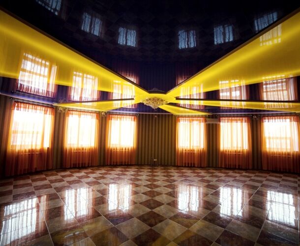 Двухуровневый натяжной потолок в холле | Портфолио 5Plus | Киев ⋆ Днепр ⋆