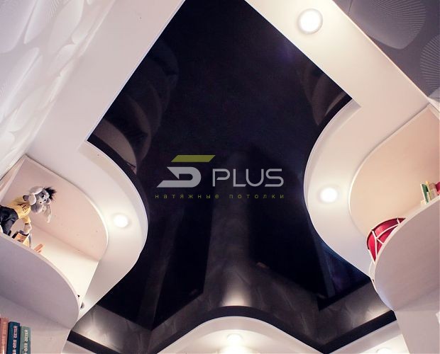 Натяжна стеля з родзинкою у коридорі | Портфоліо 5plus