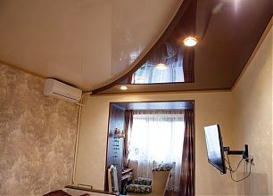 spal_nya_-_natyazhnoj_potolok_v_dvuh_urovnyah_2