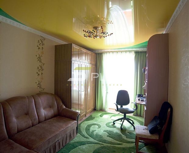 Натяжной потолок желтый с зелёным | Портфолио 5Plus | Киев ⋆ Днепр ⋆