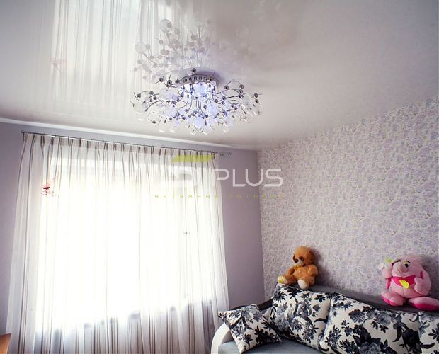 Глянцевый потолок в детской | Портфолио 5Plus | Киев ⋆ Днепр ⋆