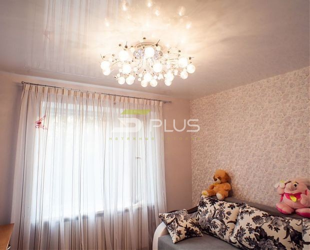 Глянцевый потолок в детской | Портфолио 5Plus | Киев ⋆ Днепр ⋆