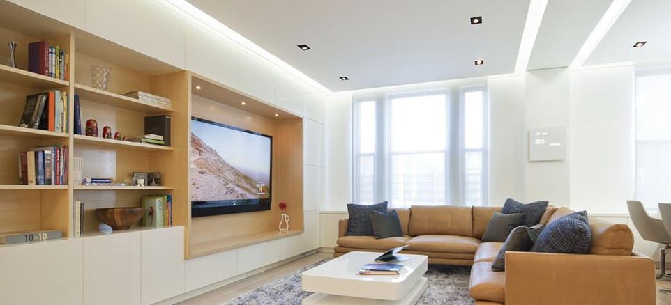 svetilniki-dlya-natyazhnyh-potolkov